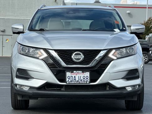 Used 2022 Nissan Rogue Sport SV w/ Technology Package image 10