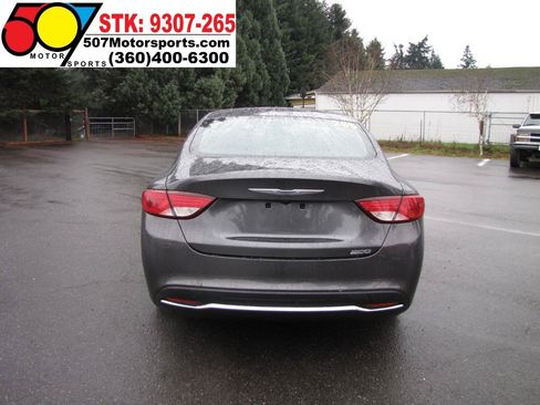Used 2016 Chrysler 200 Limited FWD image 6