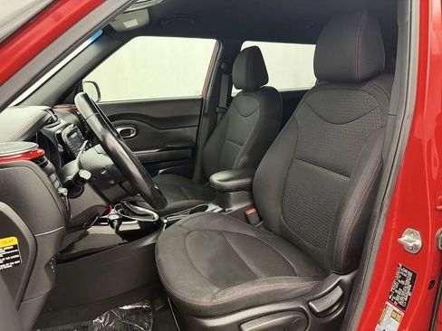 Used 2019 Kia Soul + FWD image 7