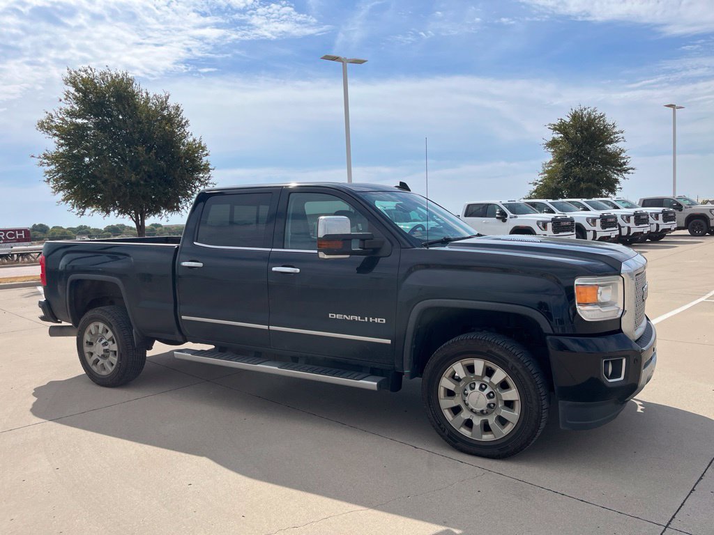 Used 2016 GMC Sierra 2500 Denali w/ Duramax Plus Package AWD/4WD image 7
