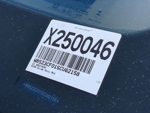 Used 2025 BMW iX xDrive50 AWD/4WD image 23