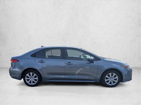 Used 2024 Toyota Corolla LE FWD image 4