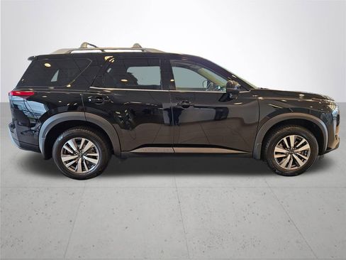 Used 2023 Nissan Pathfinder SL image 6