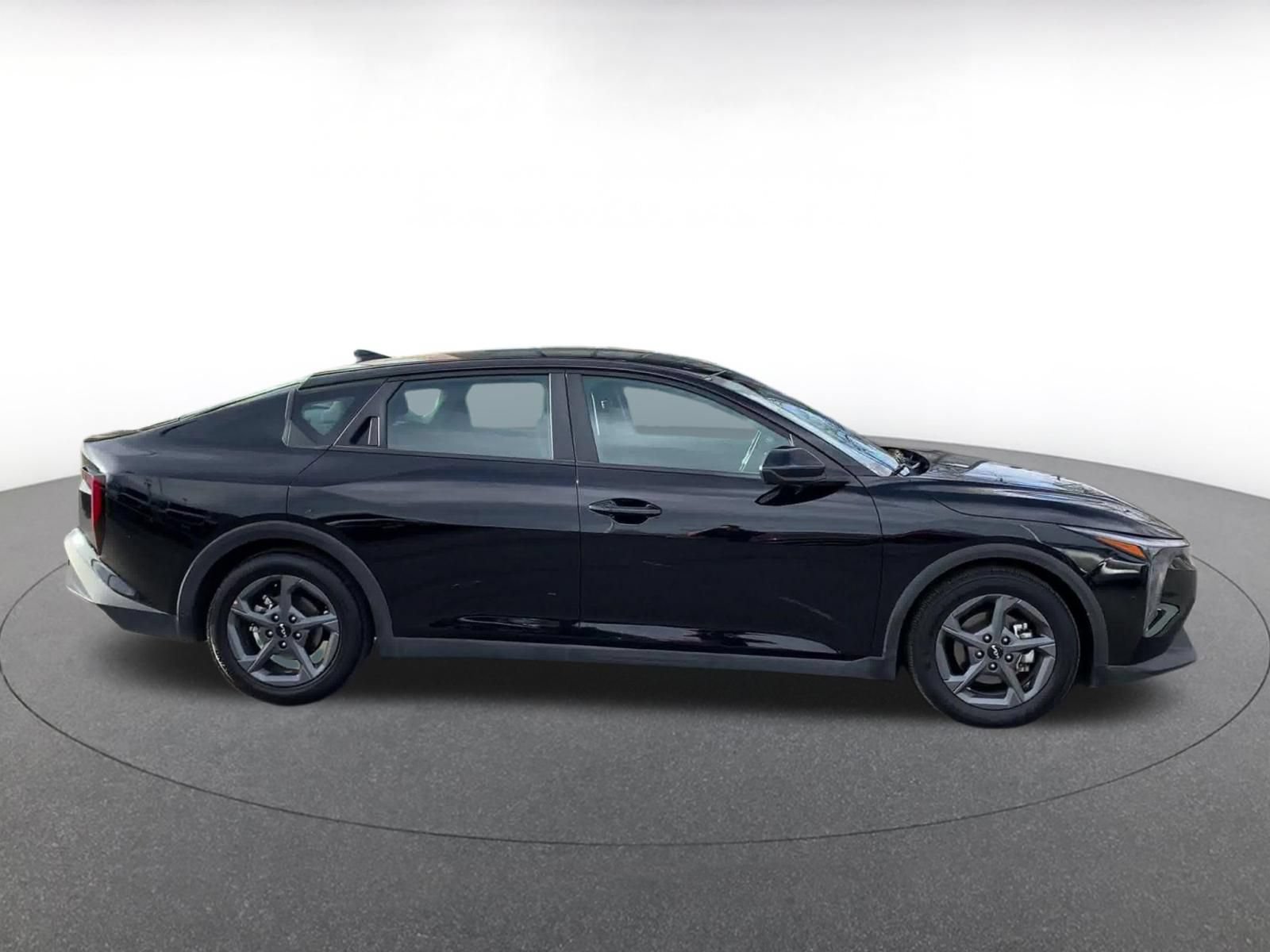 Used 2025 Kia K4 FWD image 15