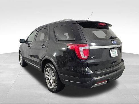 Used 2019 Ford Explorer XLT w/ Equipment Group 201A AWD/4WD image 5