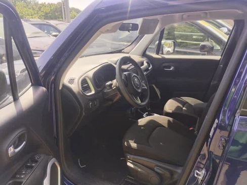 Used 2020 Jeep Renegade Sport w/ Sport Appearance Group AWD/4WD image 8