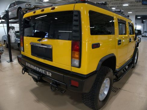 Used 2003 HUMMER H2 w/ Preferred Equipment Group image 8
