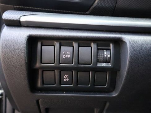 Used 2021 Subaru Forester Premium AWD/4WD image 38