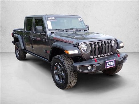 Used 2023 Jeep Gladiator Rubicon w/ Cold Weather Group AWD/4WD image 6