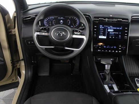 Used 2024 Hyundai Santa Cruz SEL image 11