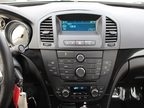 Used 2012 Buick Regal Leather image 28