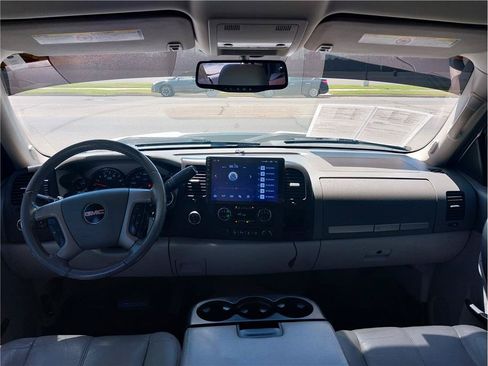 Used 2012 GMC Sierra 2500 SLE w/ SLE Preferred Package AWD/4WD image 10