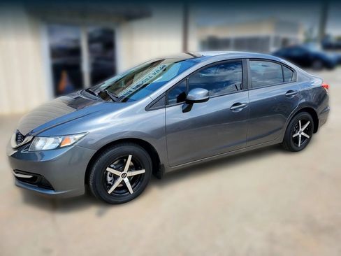 Used 2013 Honda Civic LX image 3