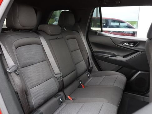 Used 2026 Chevrolet Equinox LT AWD/4WD image 29