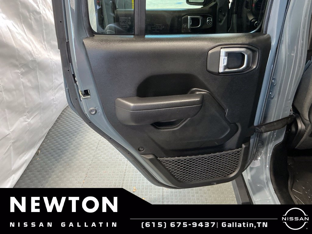 Used 2024 Jeep Wrangler Unlimited Rubicon AWD/4WD image 47