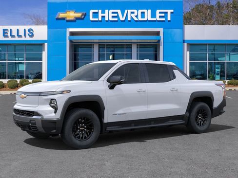 New 2025 Chevrolet Silverado EV LT image 38