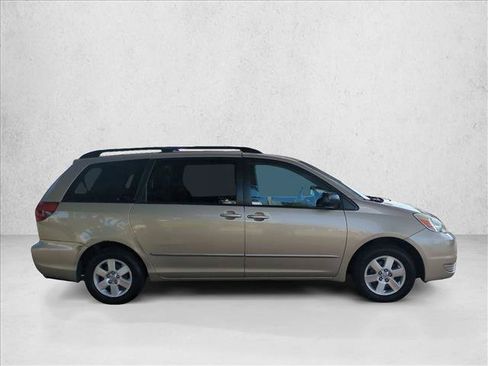 Used 2004 Toyota Sienna LE w/ LE Pkg 6 FWD image 4