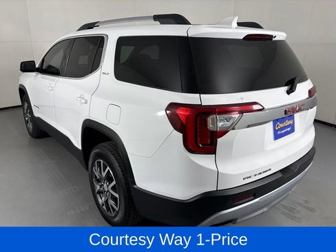 Used 2023 GMC Acadia SLT FWD image 8