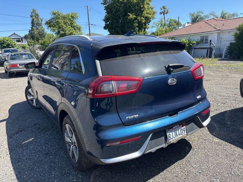 Used 2019 Kia Niro LX FWD image 3