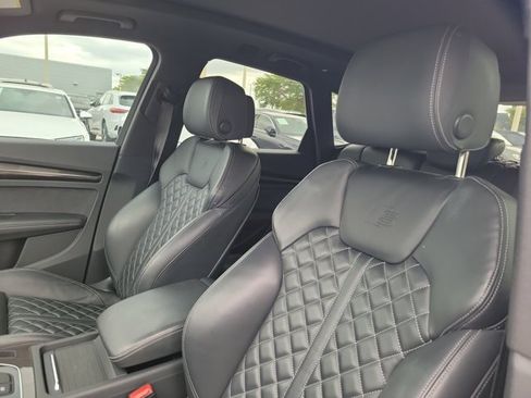 Certified 2023 Audi SQ5 Prestige w/ Prestige Package image 17