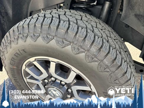 Used 2024 RAM 2500 Limited image 23