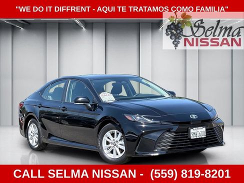 Used 2025 Toyota Camry LE FWD image 1