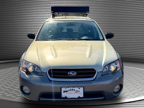 Used 2005 Subaru Outback 2.5i AWD/4WD image 2