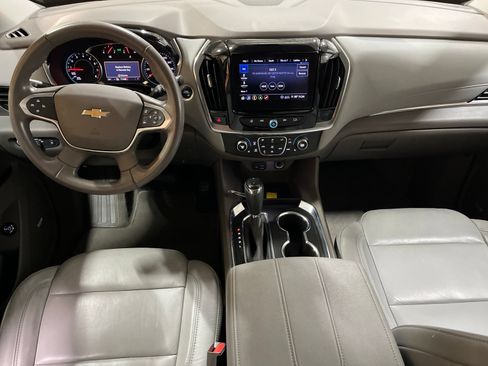 Used 2020 Chevrolet Traverse LT w/ LT Premium Package FWD image 22