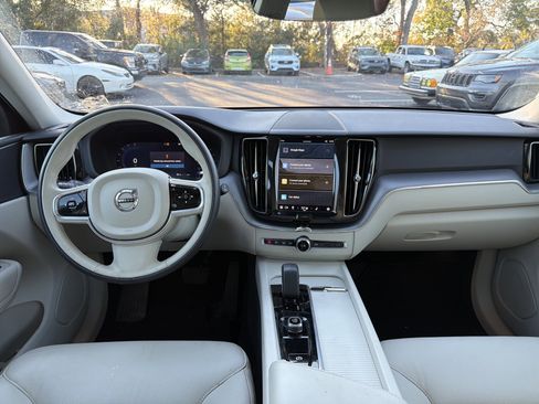 Certified 2023 Volvo XC60 B5 Core w/ Climate Package image 30