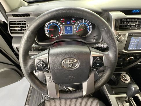 Used 2019 Toyota 4Runner SR5 image 11