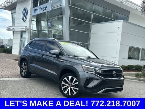 Certified 2023 Volkswagen Taos SE w/ Panoramic Sunroof Package FWD image 1