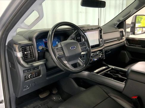 Used 2023 Ford F250 Lariat w/ Lariat Ultimate Package AWD/4WD image 14