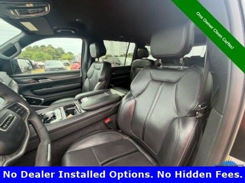 Used 2024 Jeep Wagoneer Series II w/ Flexible Seating Group RWD image 8