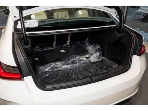 New 2026 BMW 330i xDrive Sedan w/ Convenience Package image 51