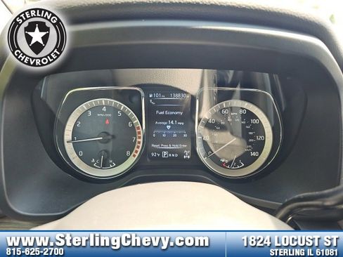 Used 2017 Nissan Titan SL w/ SL Towing Convenience Package image 17