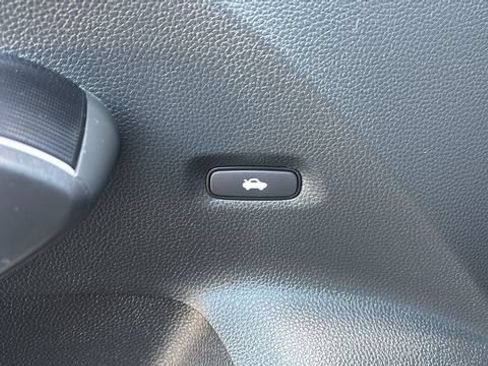 Used 2025 Honda Civic Sport image 33