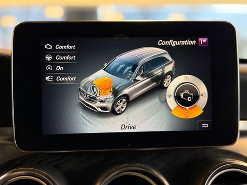 Used 2018 Mercedes-Benz GLC 300 4MATIC image 31