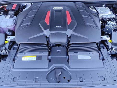 New 2026 Audi SQ8 Prestige image 12