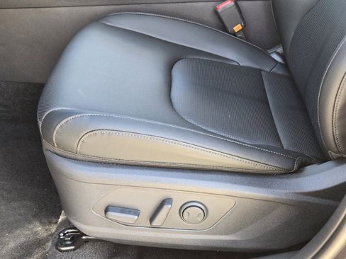 New 2026 Kia Sportage EX image 17