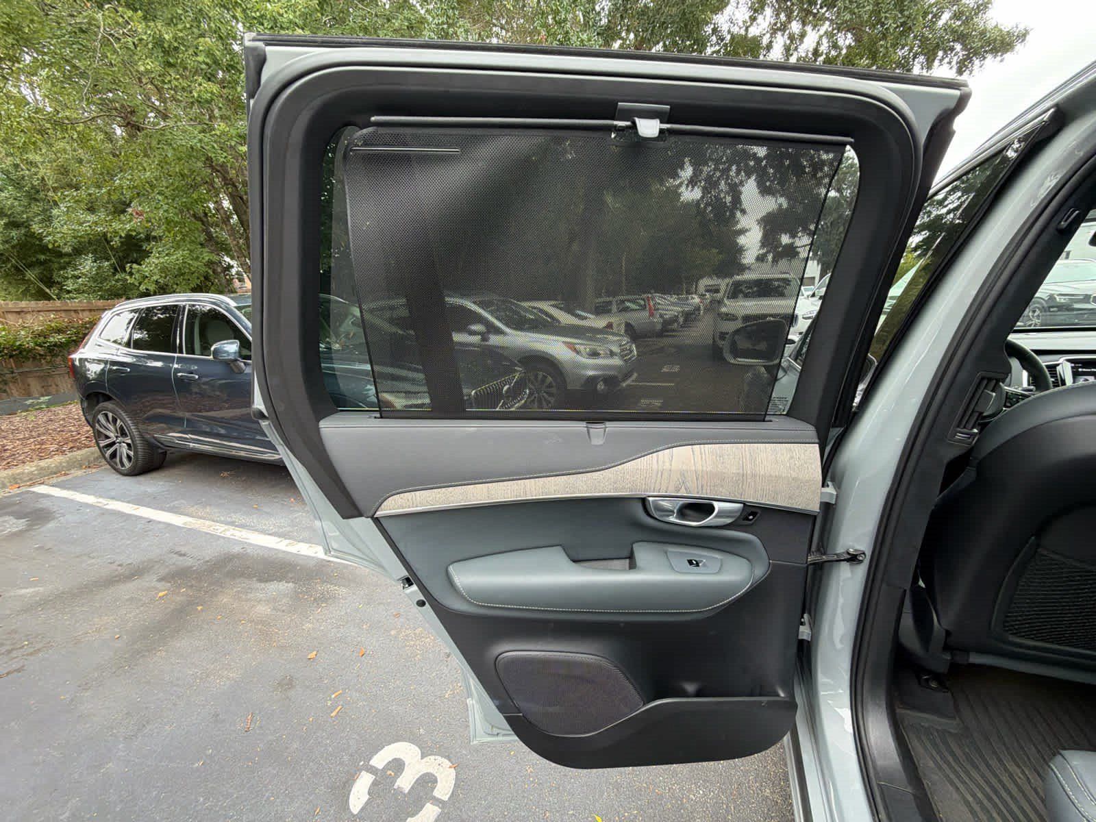Used 2024 Volvo XC90 B6 Ultimate w/ Lounge Package AWD/4WD image 24