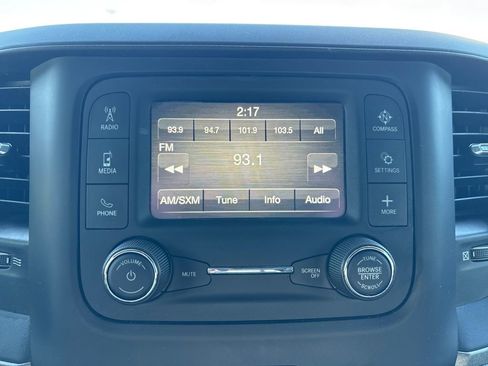 Used 2024 RAM 3500 Tradesman w/ Chrome Appearance Group image 24