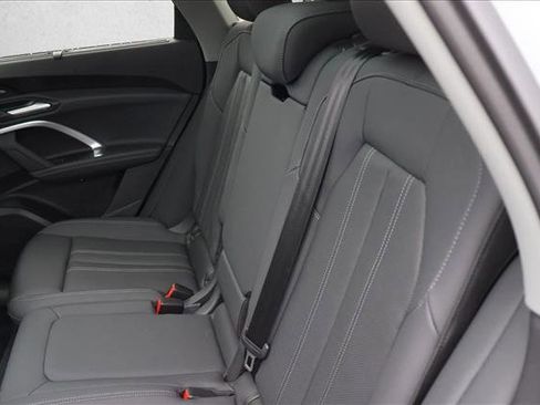 Used 2025 Audi Q5 Prestige AWD/4WD image 17