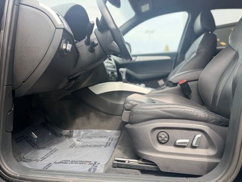 Used 2017 Audi Q5 2.0T Premium Plus w/ Technology Package image 10