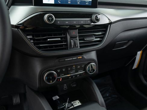 New 2026 Ford Escape Active w/ Cold Weather Package image 25
