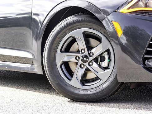 Used 2023 Kia K5 LXS image 2