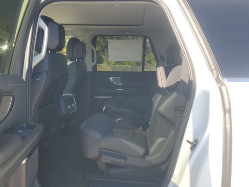 New 2026 Ford Expedition Max Platinum image 12