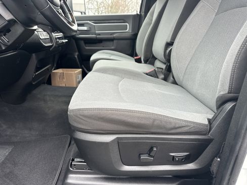 Used 2023 RAM 2500 Big Horn w/ Level 1 Equipment Group image 11