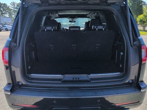 Used 2021 Lincoln Navigator Reserve AWD/4WD image 32