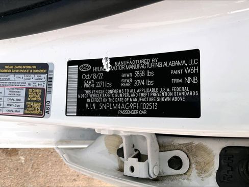 Used 2023 Hyundai Elantra SEL image 30