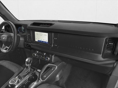 Used 2023 Ford Bronco Big Bend w/ Sasquatch Package AWD/4WD image 11
